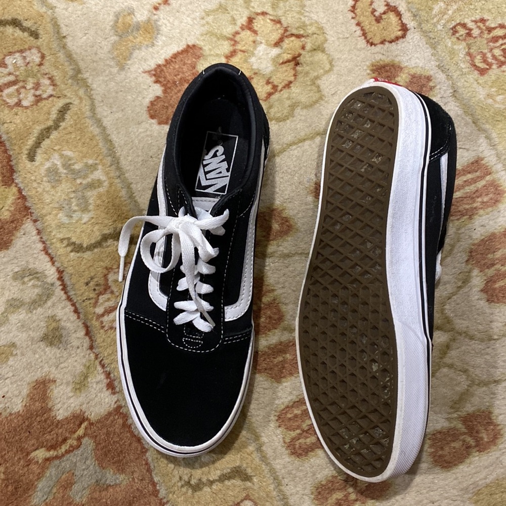 Vans - Picture 3 of 5